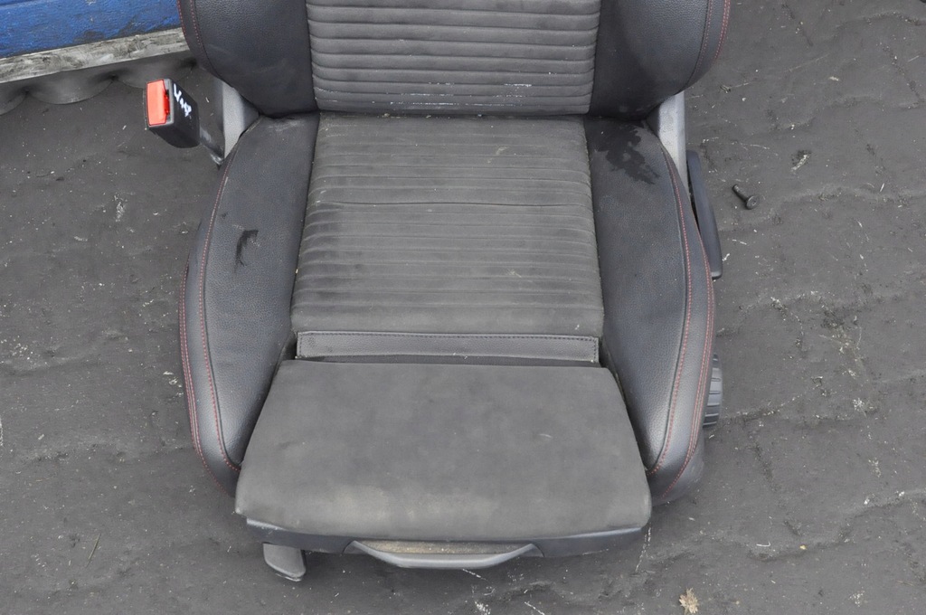 фото №12, Mercedes w117 сидіння заднє сидіння обшивки шкіра