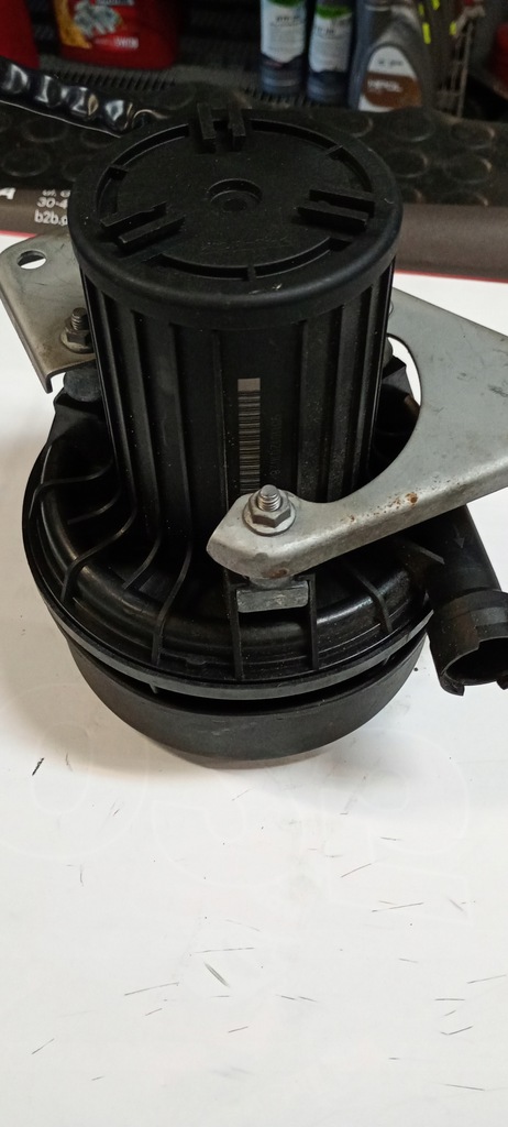 фото №1, Pierburg насос повітря вторинного bmw . m