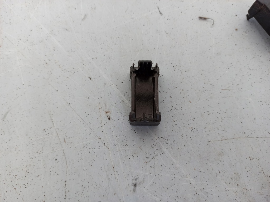 фото №4, Заглушка переключателя консоли iveco daily 06-14