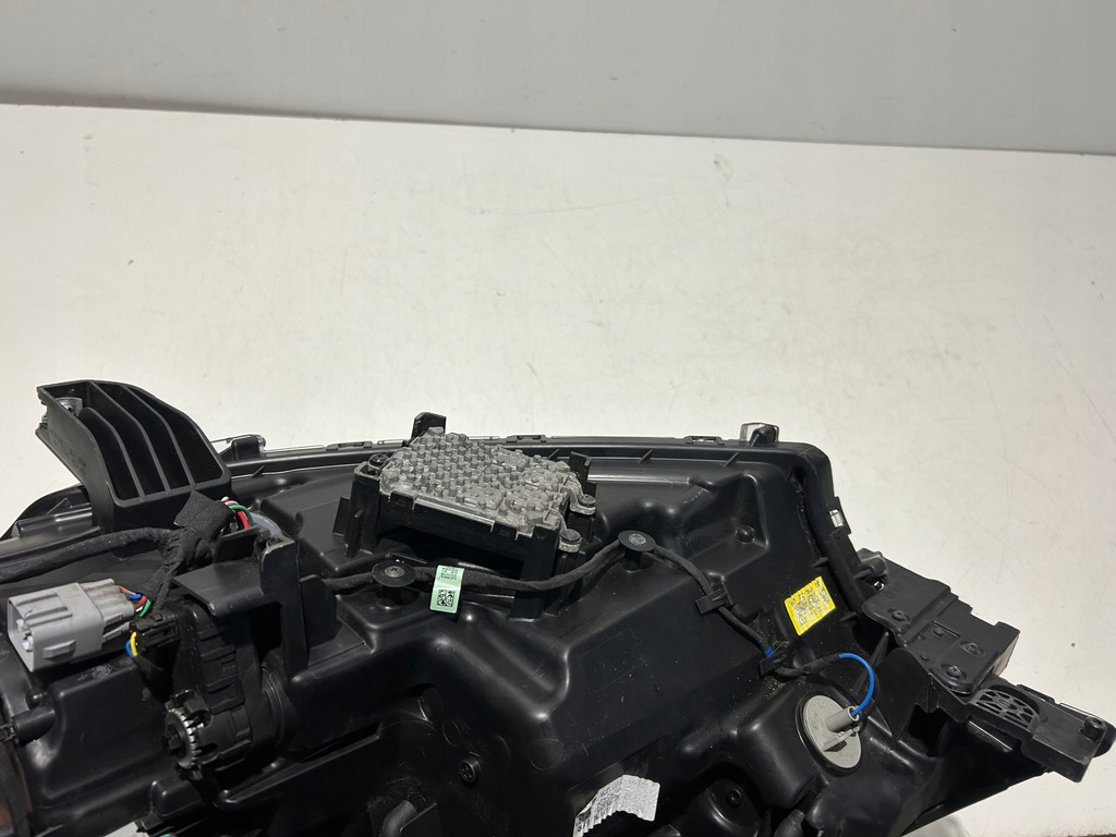 фото №13, Mitsubishi outlander iii lift лампа права full led 4bx19 8301d3-32