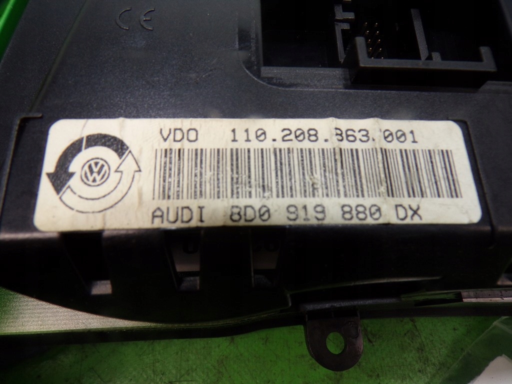 фото №9, Audi a4 b5 лічильник прилади спідометр 8d0919880dx