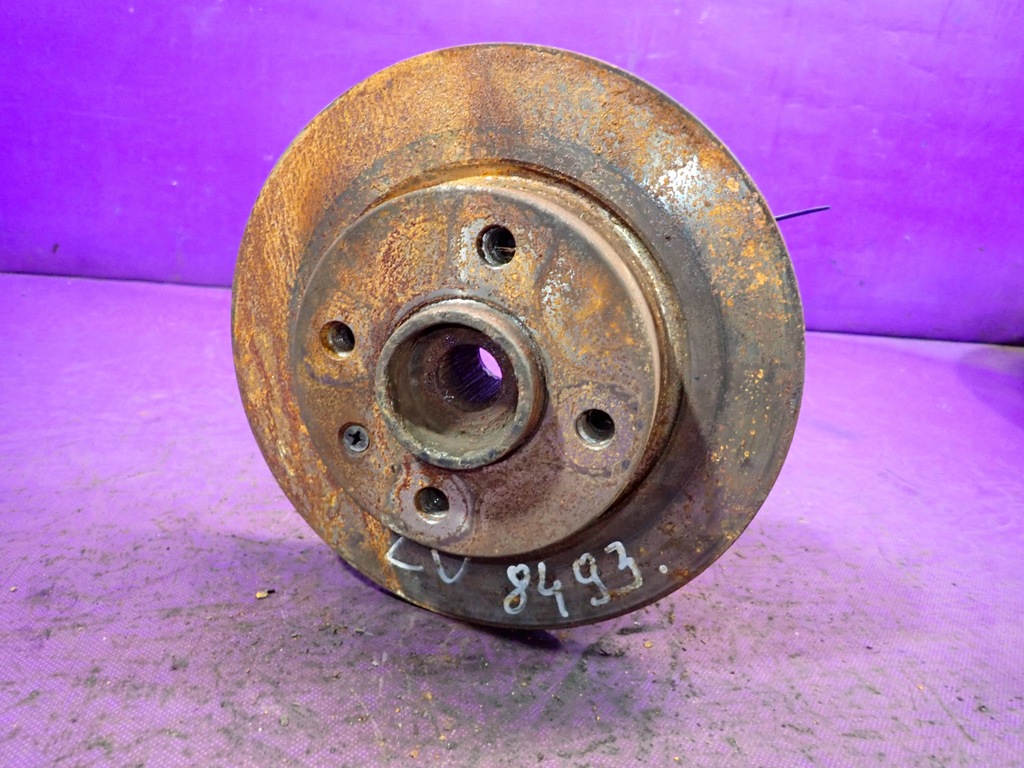 фото №1, Skoda felicia 1.6 ступица поворотный кулак перед левая