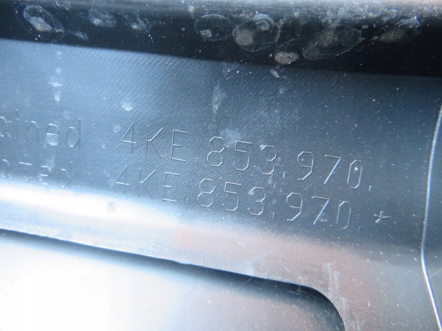 фото №8, Audi e-tron 4ke молдинг na дверь правый задняя