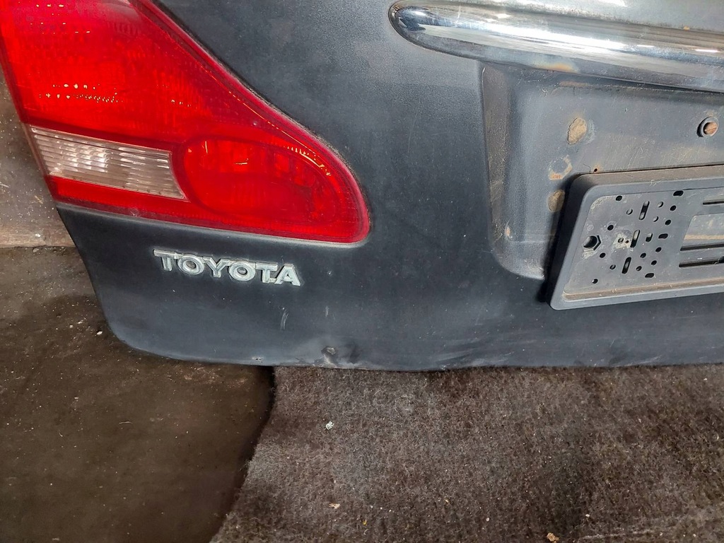 фото №12, Kompletny задня кришка багажника багажника бампер лампи toyota avensis verso i 1e2