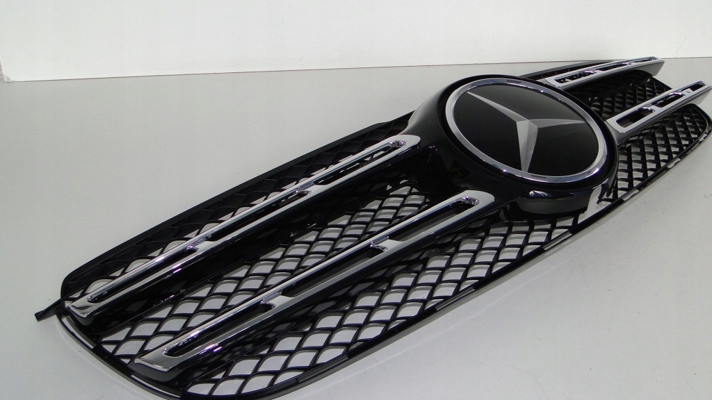 Mercedes gls 166 x166 решітка радіатора решітка  бампера на радар камера amg a1668880200 Недорого
