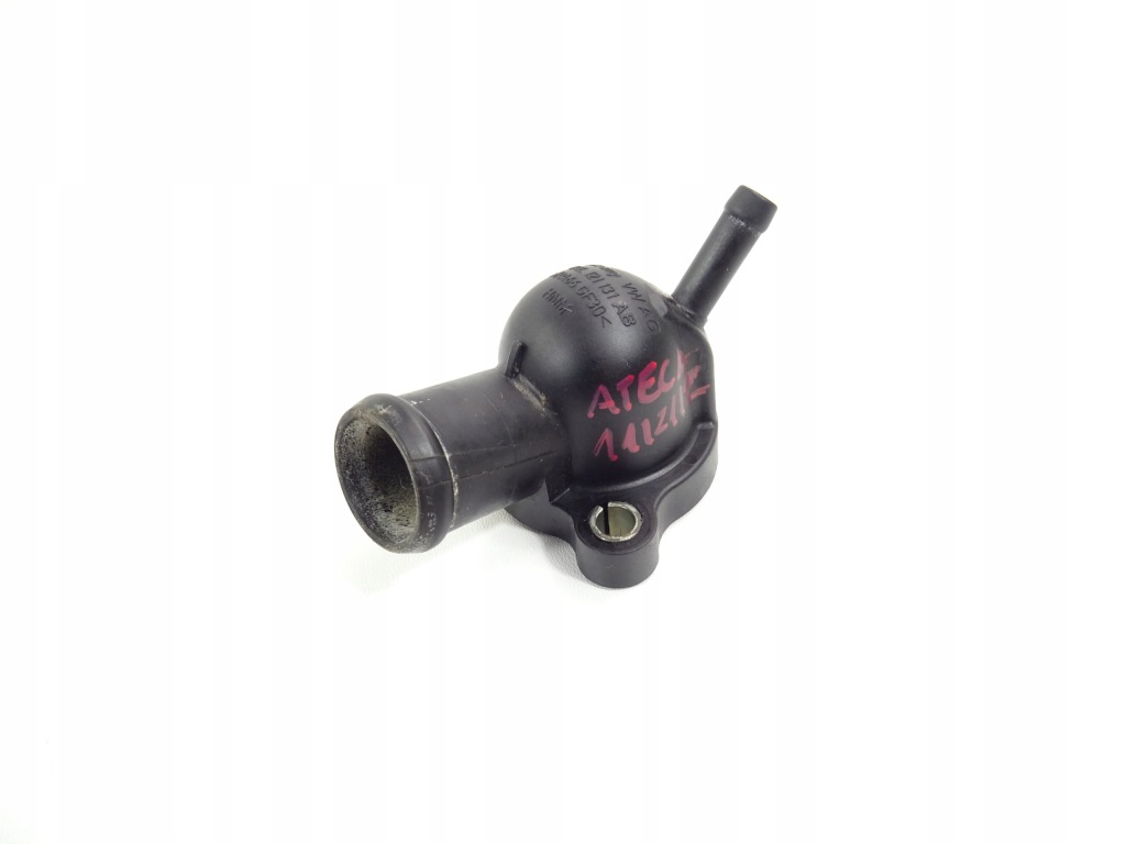 фото №1, Seat ateca патрубок wody 04l121131ab