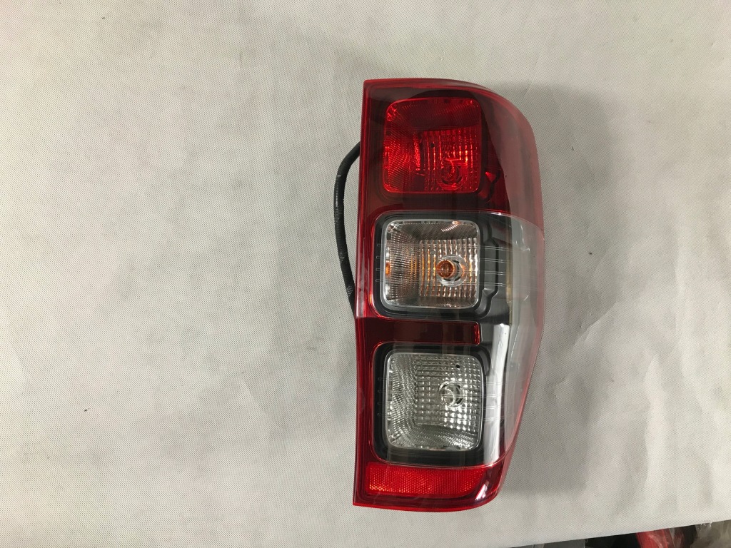 фото №3, Ford ranger v 13-21 лампа задняя правая тонированная europa