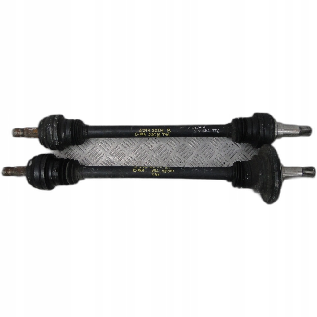 Купить Приводной вал задний  mercedes cla w117 2017r