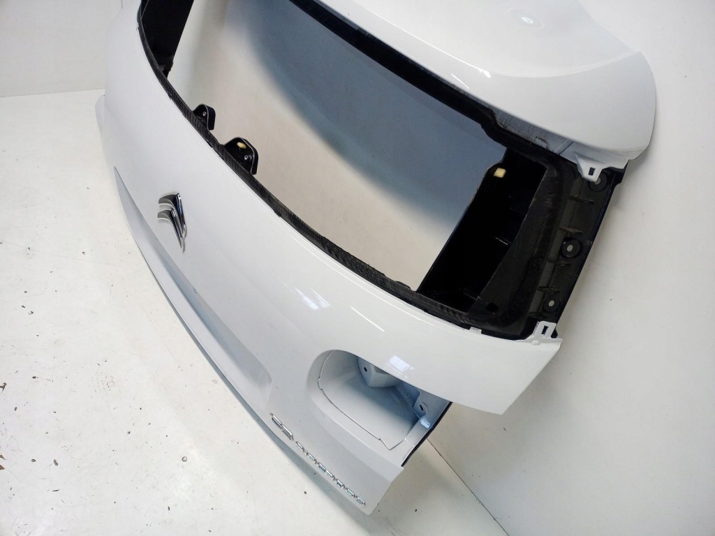 Без оснащення кришка багажника багажника citroen c5 aircross Доставка