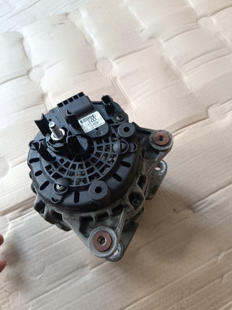 231004be0b генератор renault nissan Цена