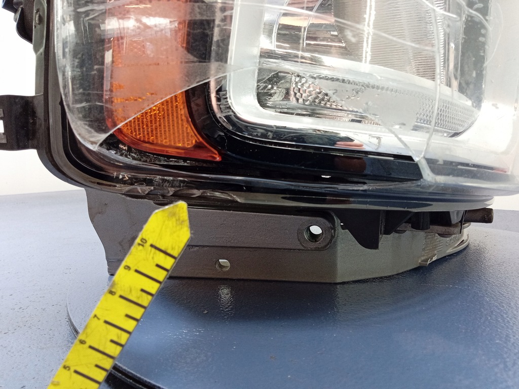 фото №10, Scania r фара правый лампа перед 2655841