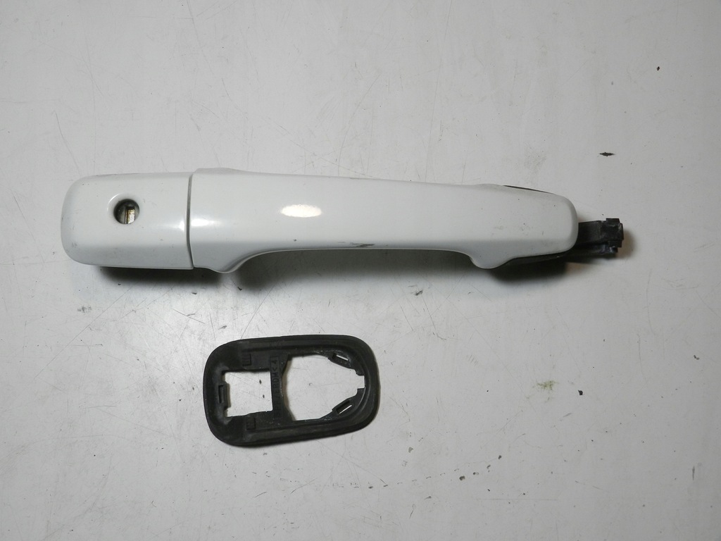 фото №2, Volvo c30 ручка наружная дверь левых левая
