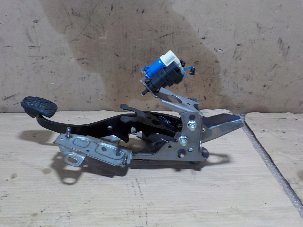 фото №3, Ford fiesta педаль тормоза 1.4 tdci