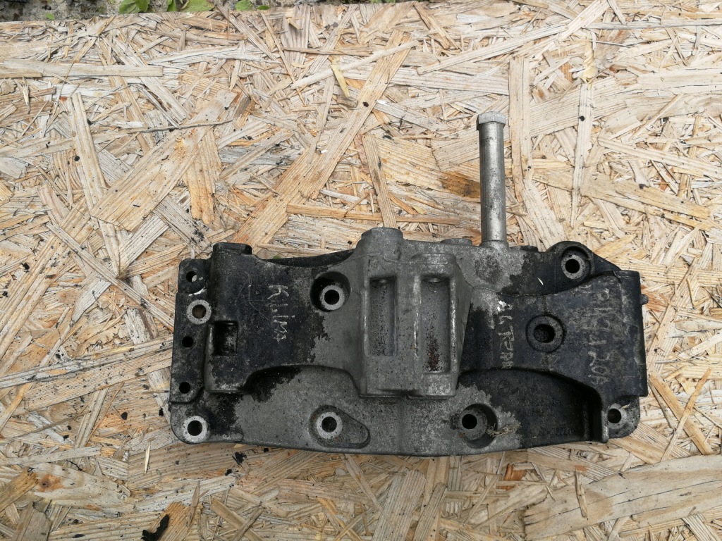 Купить Основание крепления генератора b47d20a