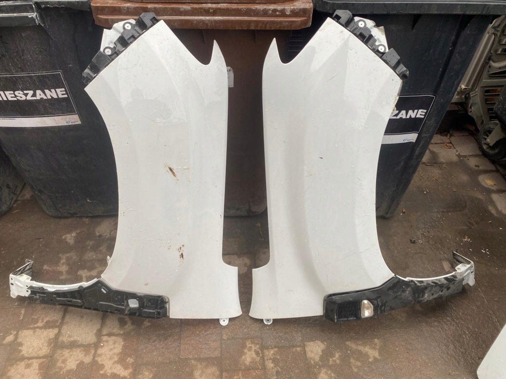 фото №1, Крыло передний dacia duster ii lift 2023 rok левый lub правый