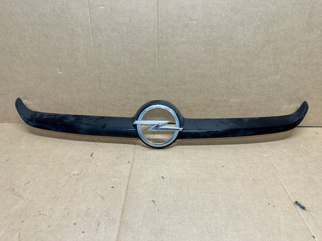 Купити Opel adam решітка радіатора решітка радіатора bardzo ładna 13355302