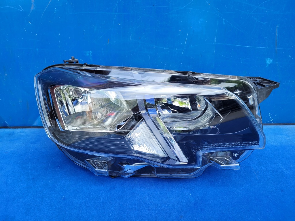 Купить Peugeot partner 4 iv rifter правая лампа перед