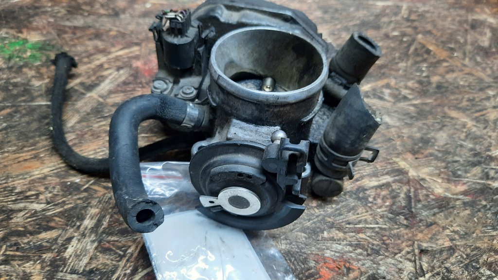 фото №4, Дроссельная заслонка audi a4 1.8b 96r