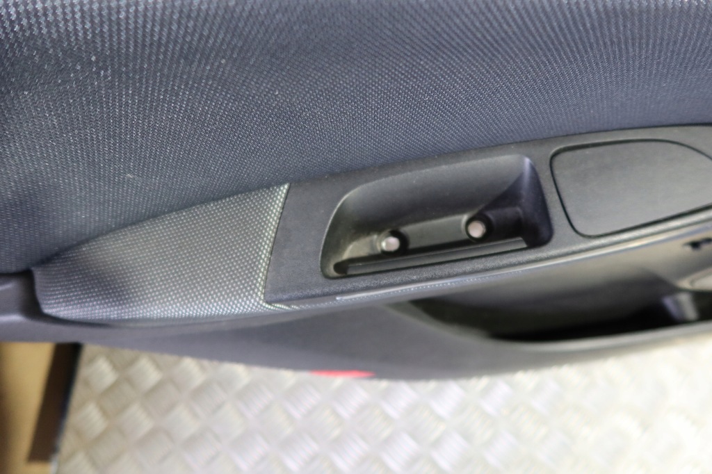 фото №7, Обшивка оббивка двері задня ліва bravo