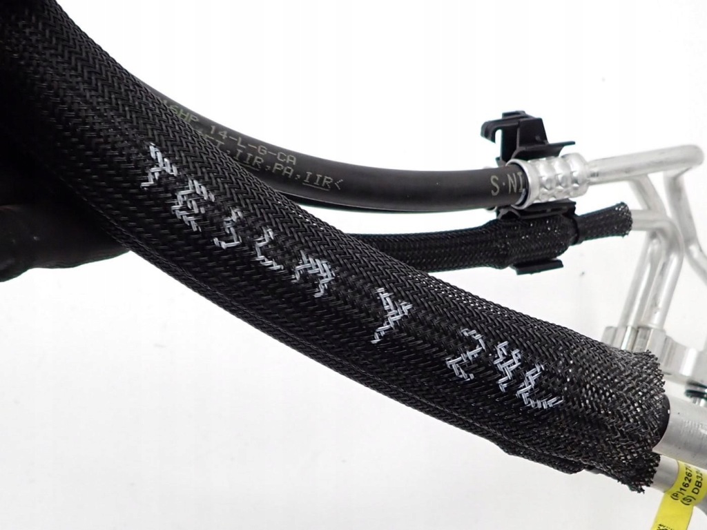 Патрубок шланг трубка кондиціонера 1626700-00-e tesla model y 3d7 24r Ціна