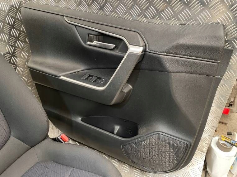 фото №15, Сидіння комплект заднє сидіння обшивки toyota rav4 v europa