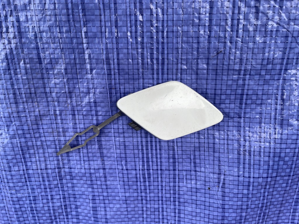 фото №1, Peugeot 208 ii заглушка фаркоп бампера перед ewp