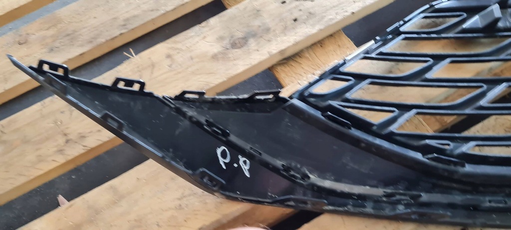 фото №10, S3 8y a3 lift решётка решётка радиатора бампера sline czarna правый перед 8y0807682j