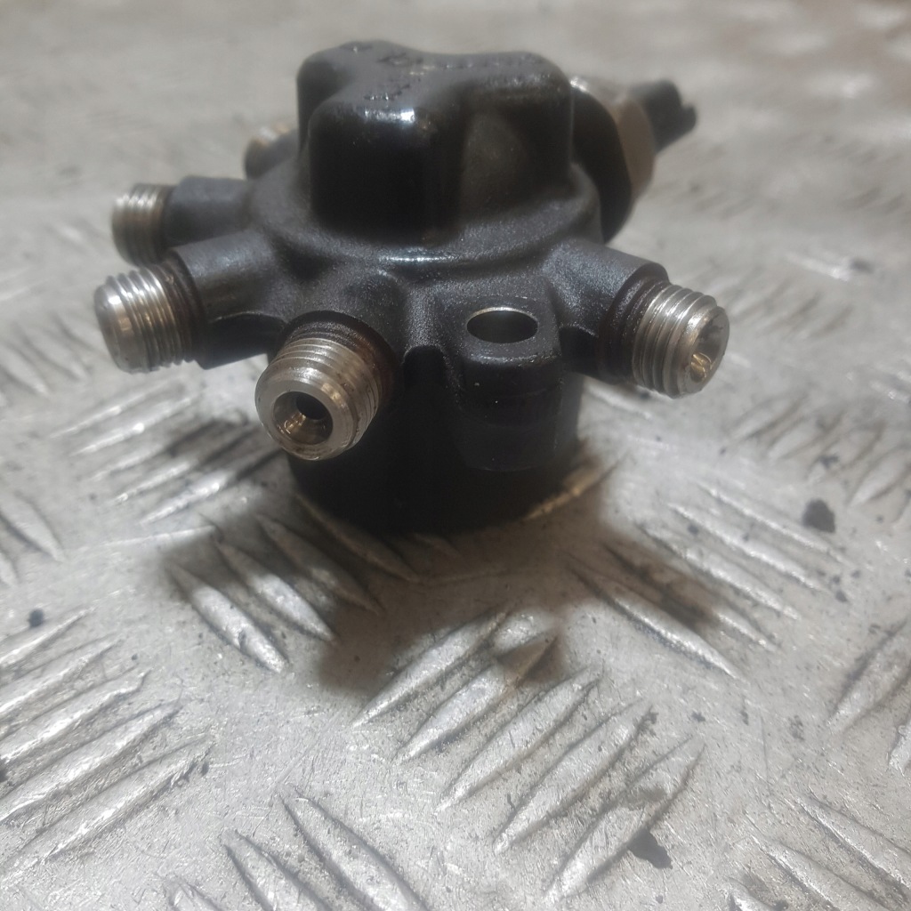 фото №3, Распределитель топлива ford focus c-max