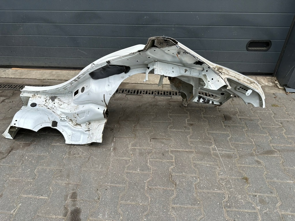 фото №16, Крила правий задня, чверть задня, задня права mercedes w205 des, c149 sedan