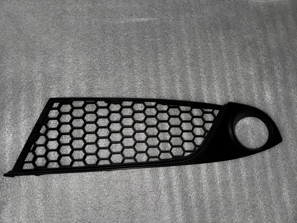 Купити Alfa romeo mito 2014 решітка протитуманної фари