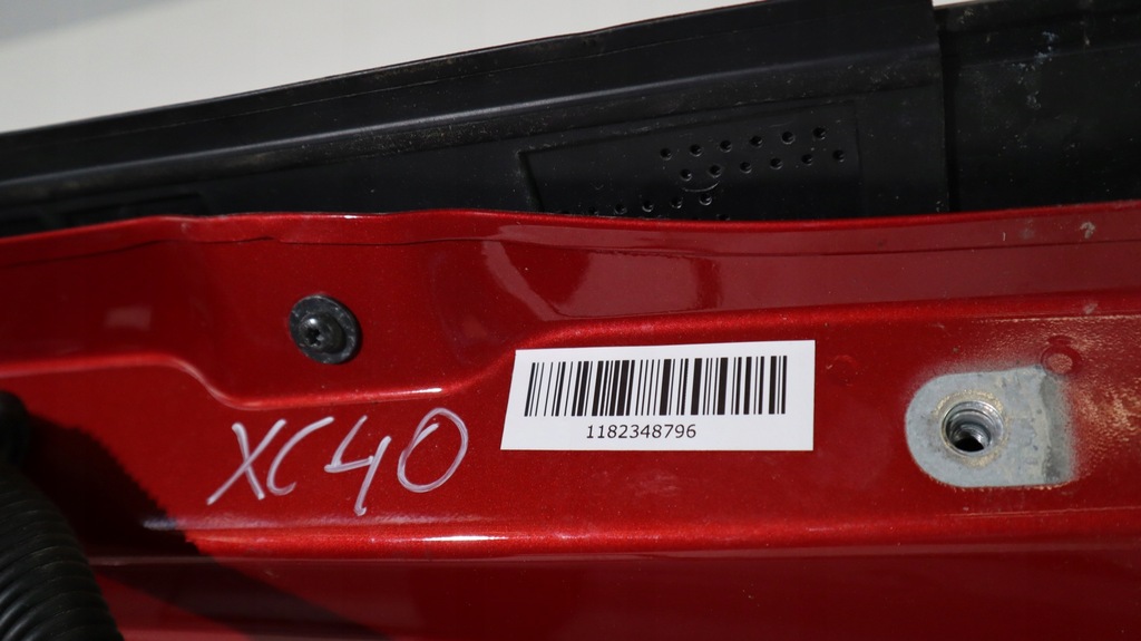 фото №10, Volvo xc40 кришка багажника багажника 725