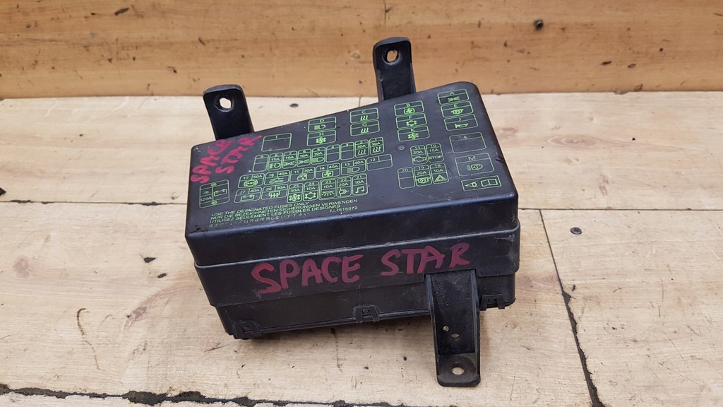 фото №1, Коробка предохранителей mitsubishi space star 1.9d