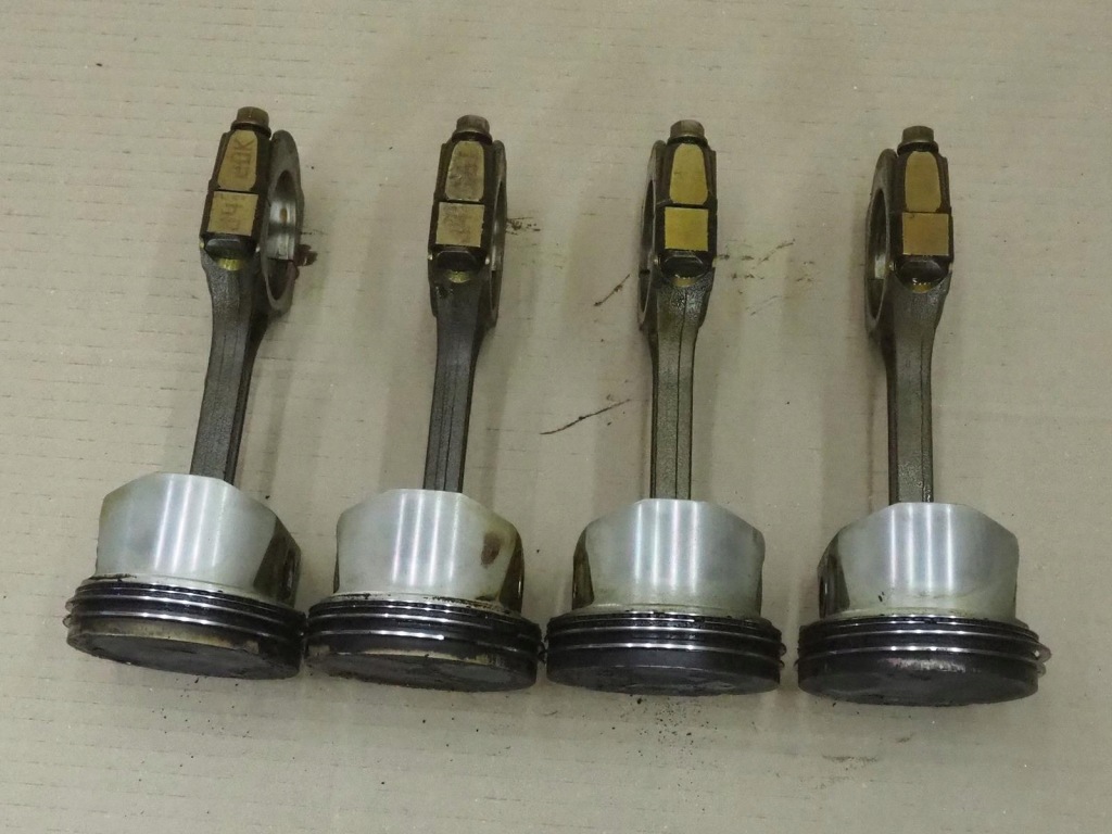 фото №1, Поршень шатун renault scenic i lift 1.6 16v k4m700