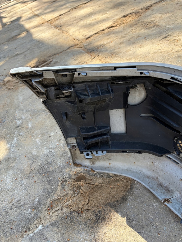 Mercedes w202 бампер перед передний лак- 744 Киев