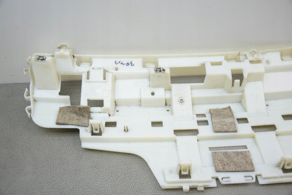 фото №11, Диффузор заднего бампера bmw 4 coupe f32, f82 8054565 2.0l дизель 140kw