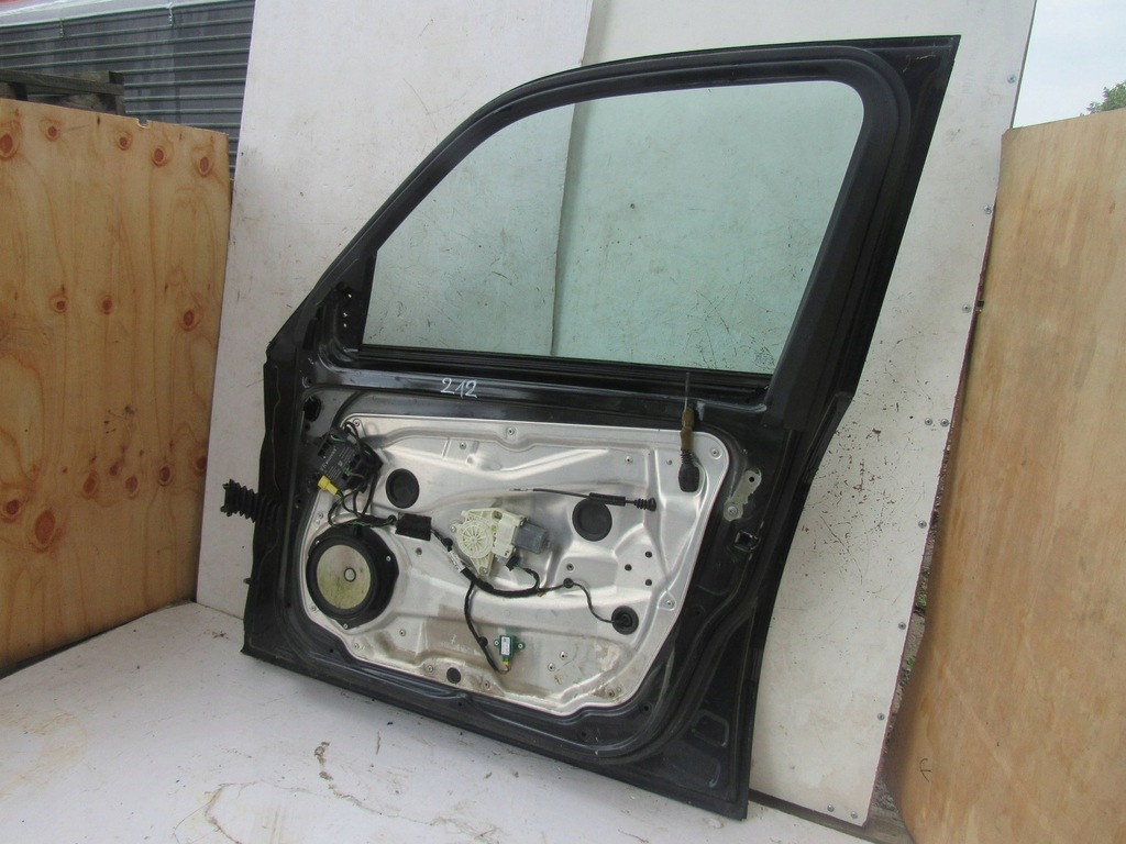 фото №11, Mercedes glk x204 w204 204 дверь правый перед правое передние 2047205400