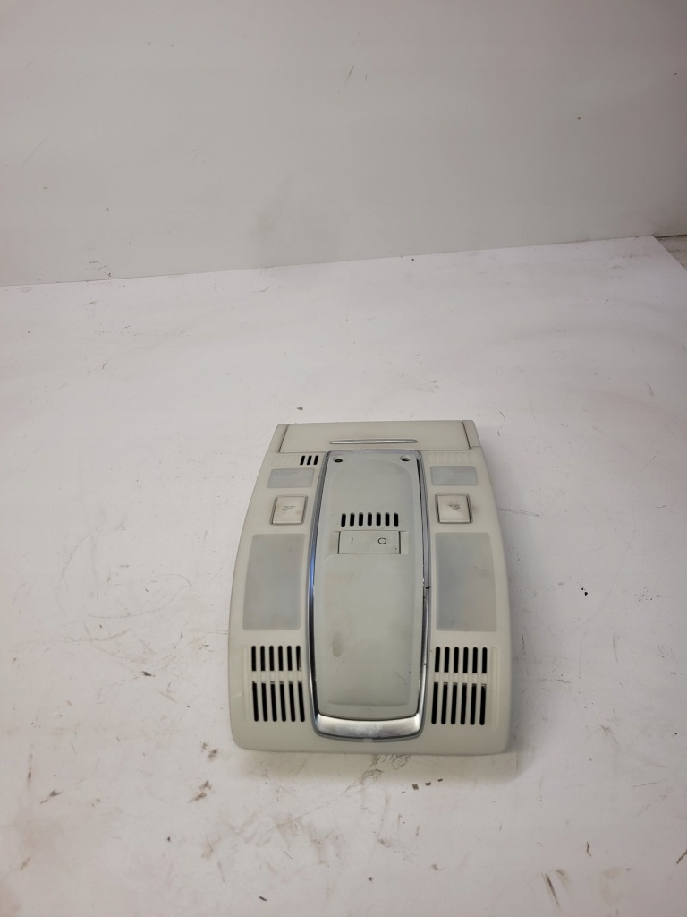 фото №1, Лампа освещение кабины audi оригинальный номер 4f0947135m