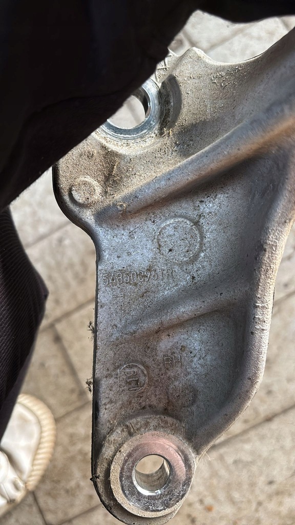 фото №9, Кронштейн кронштейн підрамник renault arkana captur 548500961r 548519790r