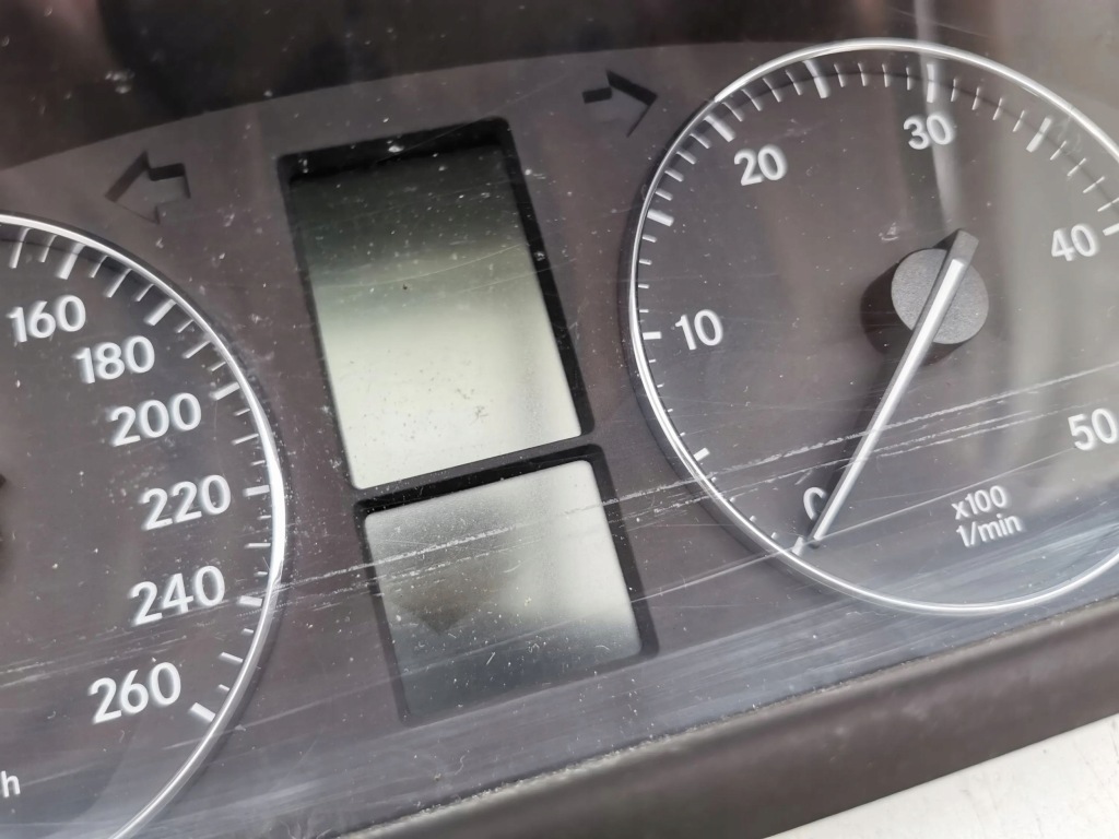 фото №10, Mercedes-benz c w203 2004 приборы, приборы