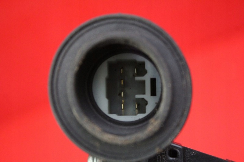 фото №11, Подъемник стекло правый задняя 85720-85010 toyota land cruiser j120 02-