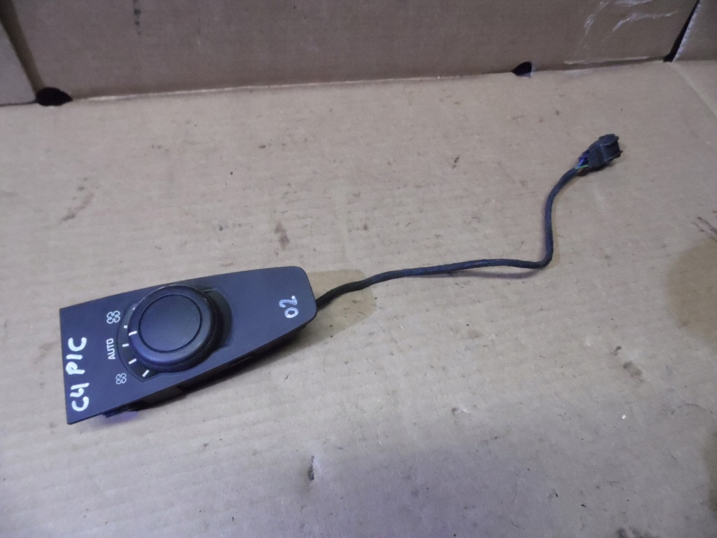 фото №1, Citroen c4 picasso панель обдув