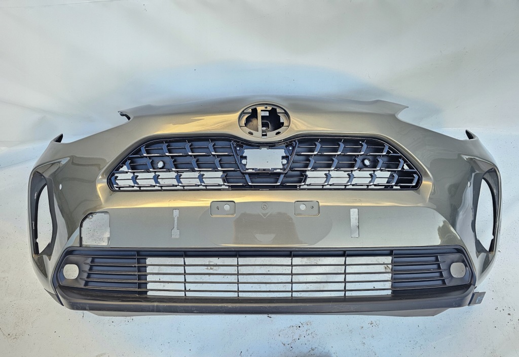 фото №2, Бампер toyota yaris cross 20- перед передний решётка радиатора решётка радиатора