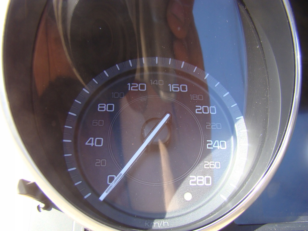 фото №5, Счетчик приборы europa оригинал jaguar xe 2.0d