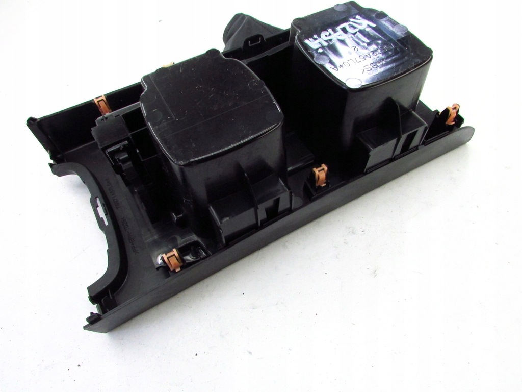 фото №7, Suzuki kizashi бардачок na напої тунель europa 09-14r