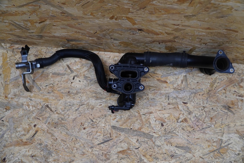 фото №7, Корпус термостата m4d3-8575-ab evoque ii l551 22r 34tyśkm 2.0 d dty 18-