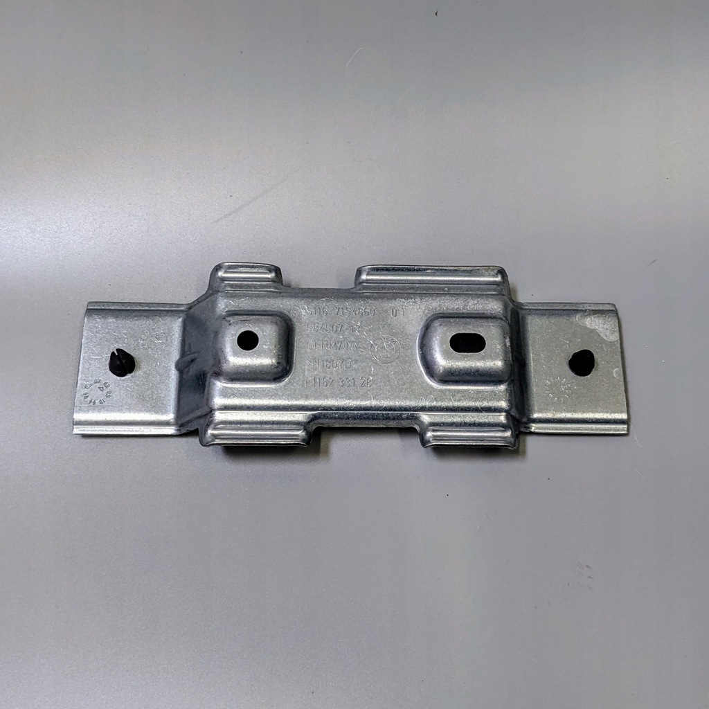 фото №1, Кронштейн bmw 3 e90 51167154860 e116233128