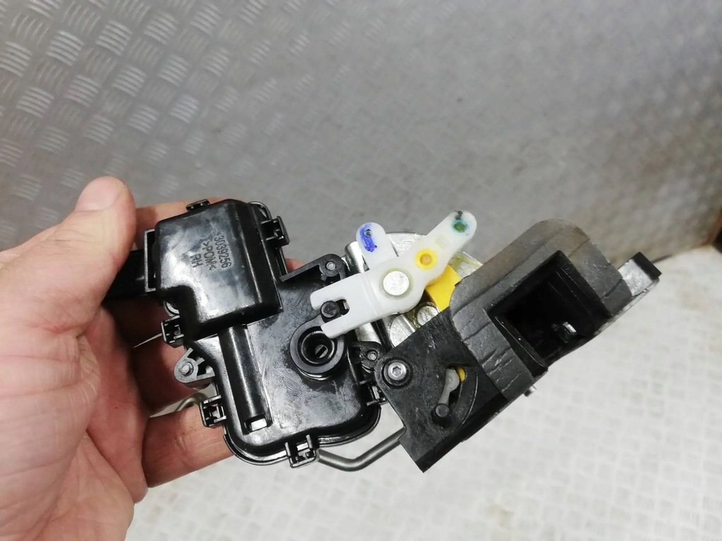 фото №3, Dacia spring замок двері правий задня