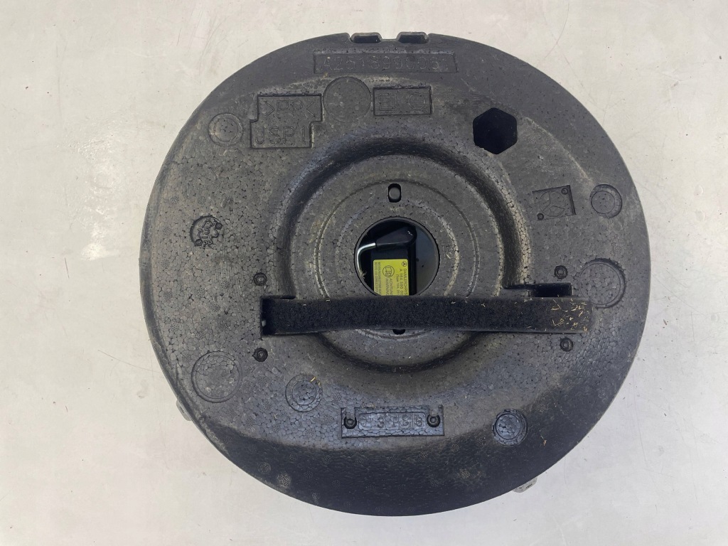 Вкладыш колеса кулиса mercedes w251 Оригинал