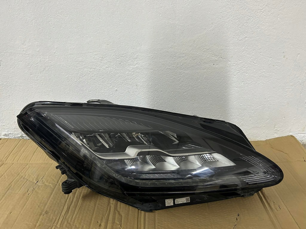 фото №1, Лампа права jaguar e pace mid led full комплектна