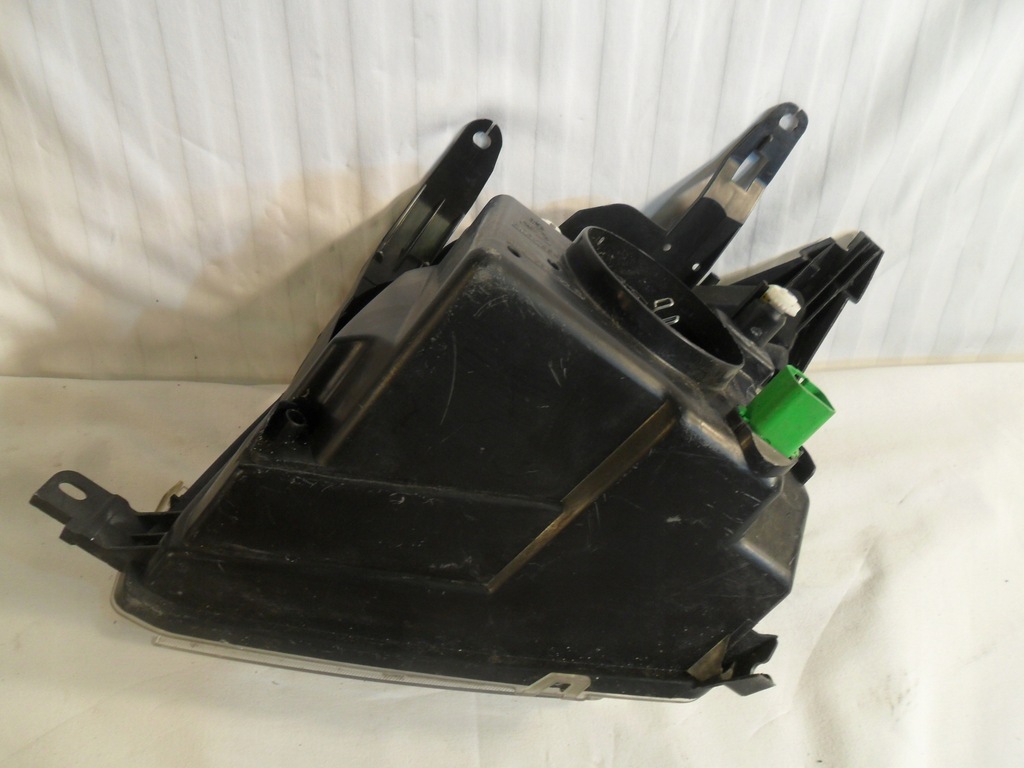 фото №13, Лампа правый перед eu 246898-00r ford fusion 2002-